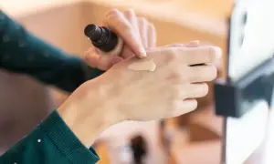Krem BB, CC czy DD - który produkt najlepiej zadba o Twoją skórę?