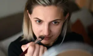 Najlepsze podkłady rozświetlające w Rossmannie - porównanie i opinie