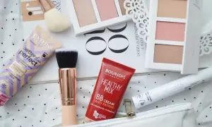 Krem BB czy podkład – który produkt lepiej spełni Twoje oczekiwania?