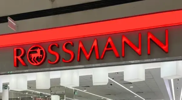 Ile kosztuje korektor w Rossmannie? Ceny i najlepsze opcje dla Ciebie